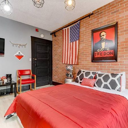 Basketball-Themed Studio Prime Downtown Man Cave! Located Near San Diego Downtown! Close To Everything! Apartment Exterior photo