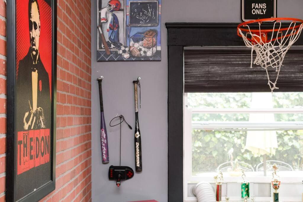 Basketball-Themed Studio Prime Downtown Man Cave! Located Near San Diego Downtown! Close To Everything! Apartment Exterior photo